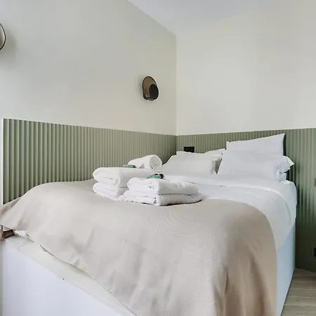 Voltaire - Republique Luxury * Parigi