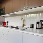 Voltaire - Republique Luxury Apartment