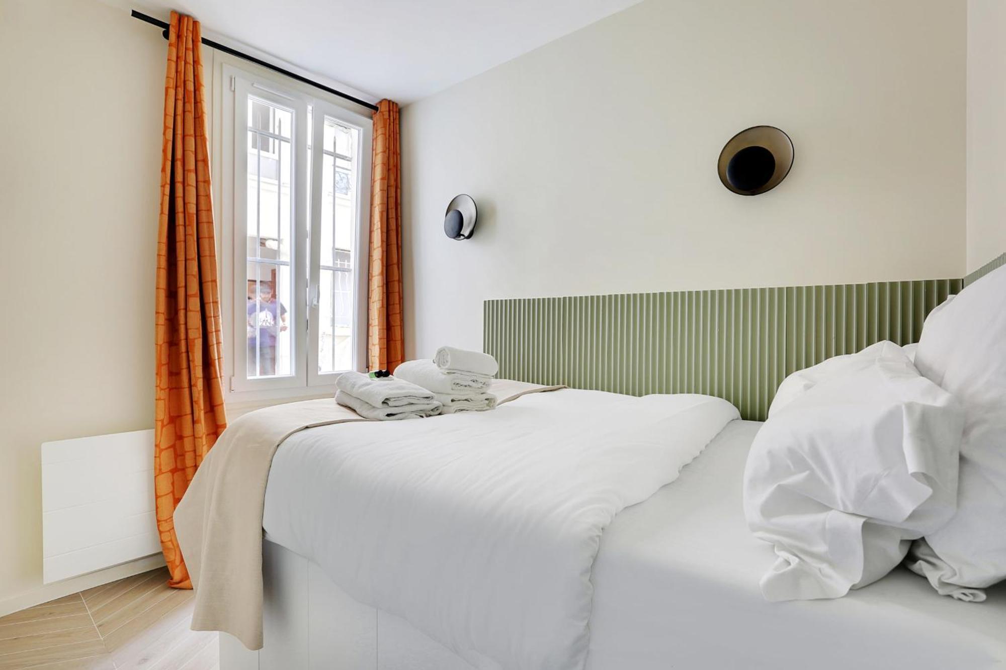 Voltaire - Republique Luxury