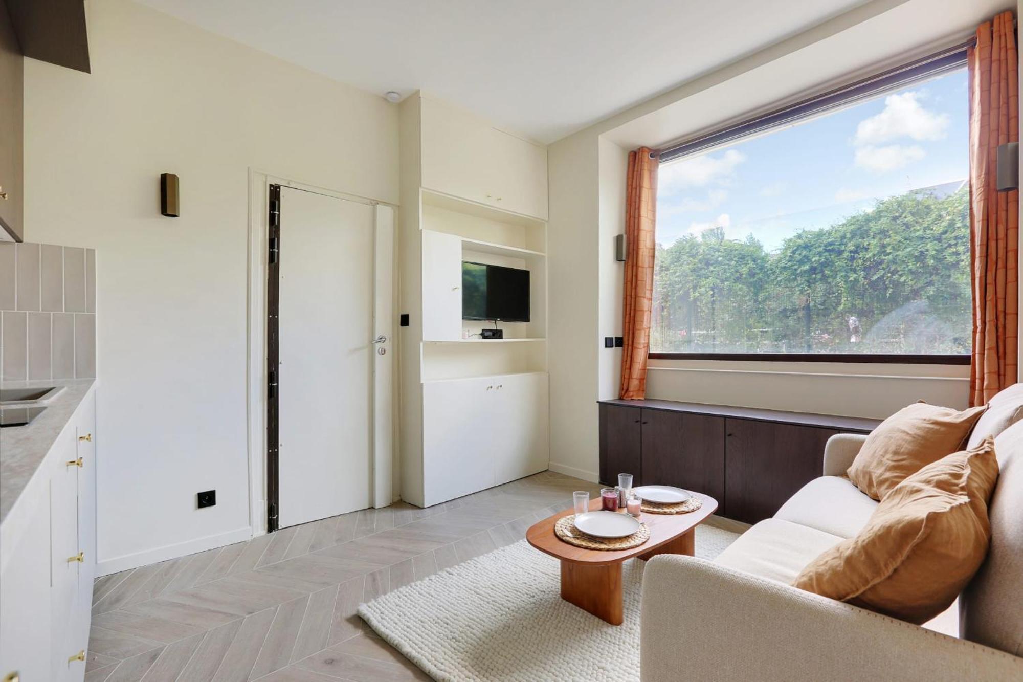 Voltaire - Republique Luxury Apartment Paris